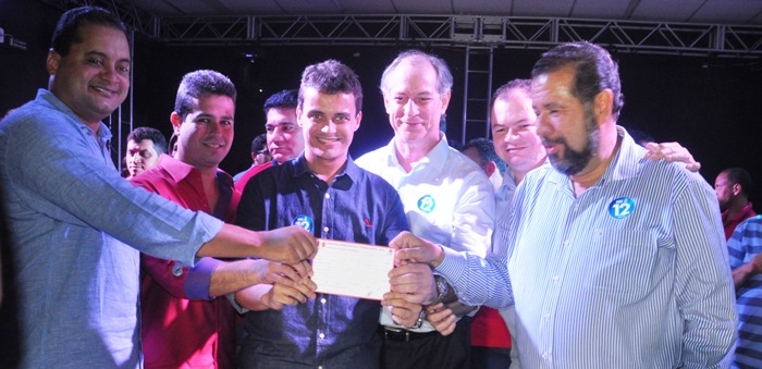 Glalbert Cutrim com as lideranças pedetistas: Weverton, Gil Cutrim, Ciro Gomes e Carlos Lupi