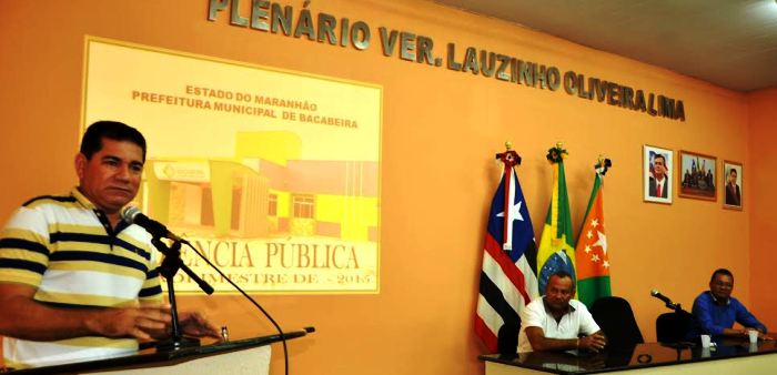 Alan Linhares fala aos vereadores das contas de Bacabeira