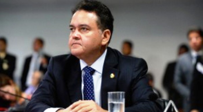 Roberto Rocha vai analisar processo contra Dilma Rousseff