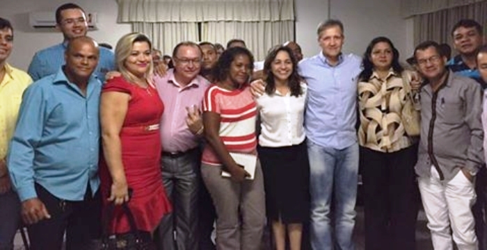Eliziane com Aluisio mendes, Marlon Garcia e os candidatos a vereador pelo PTN e PTdoB